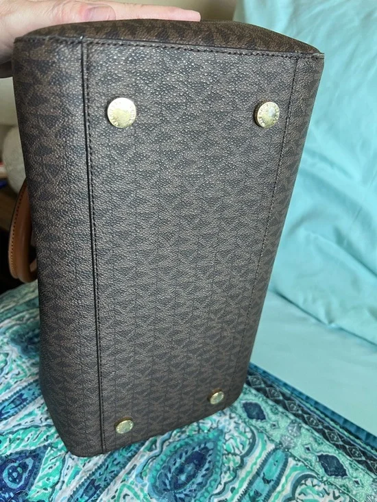 MICHAEL KORS Brown Logo Dome Satchel with Matching Wallet and Strap - Picture 5 of 7